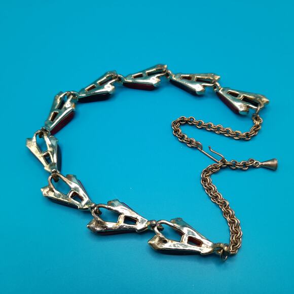 Vintage Red Purple Lucite Choker Necklace, Gold Tone, Mid-Century Modern - Picture 6 of 10